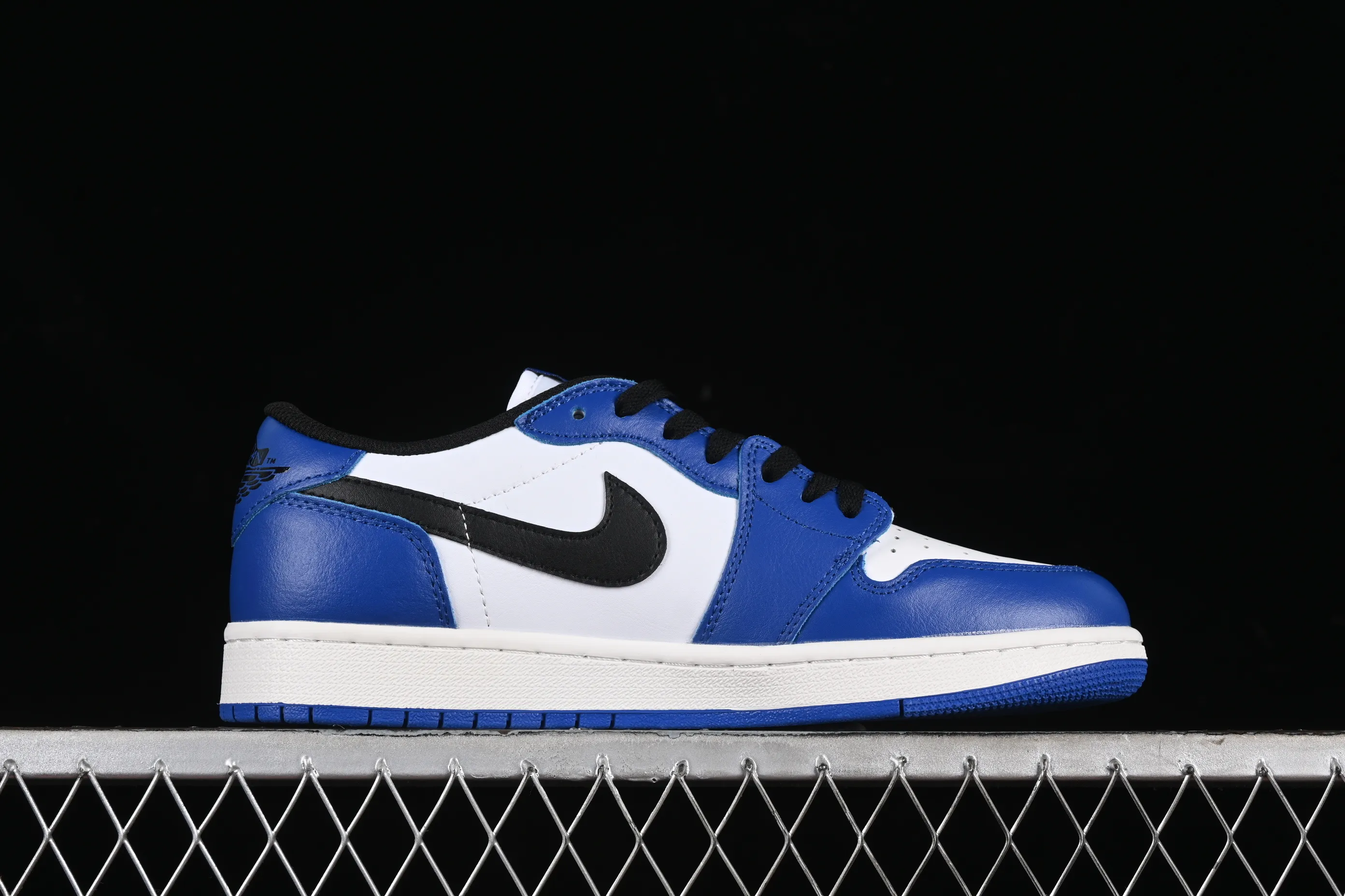 All categories Air Jordan Jordan series basketball shoes Air Jordan 1 Low Z version Air Jordan 1 Low AJ1 Joe 1 midnight blue low-top cultural casual sneakers CZ0790-140